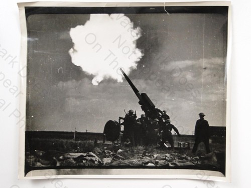 Soldiers firing anti - soldiers,
