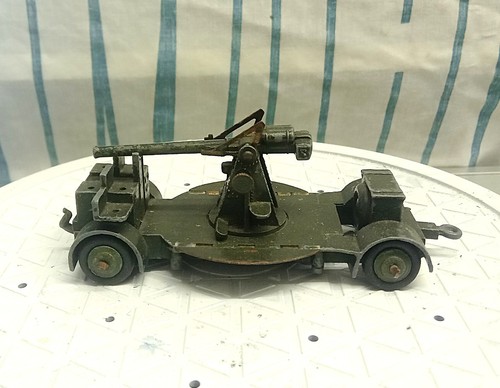 Dinky anti aircraft gun on - anti,
